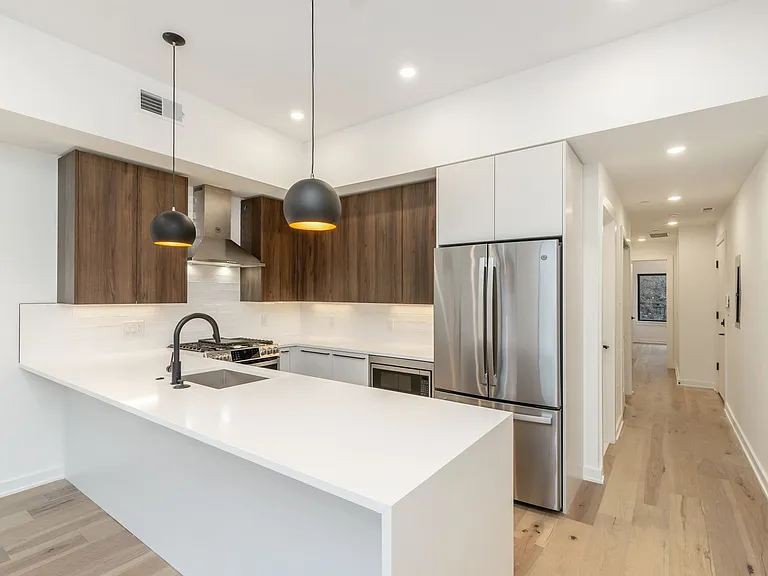1601 Frankford Ave — Photo 16