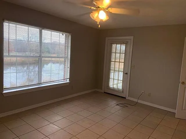 1183 Saint Andrews Ln — Photo 13