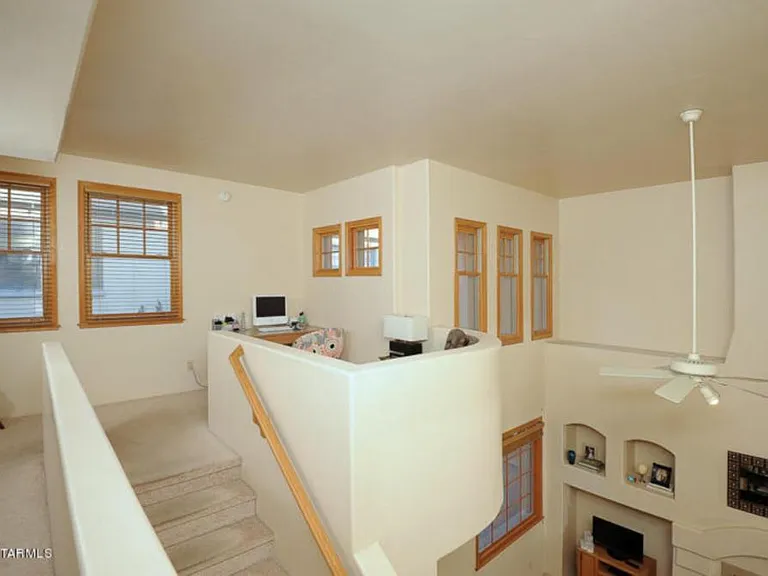 620 E Harvill Dr #103 — Photo 5