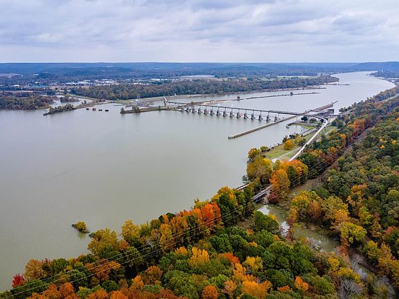 2nd image of 6 River View Point