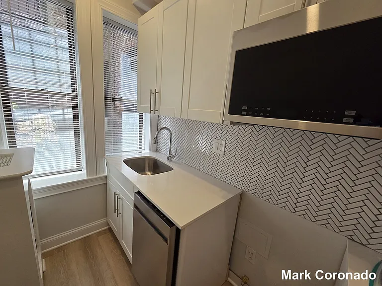 104 Myrtle St #1 — Photo 3