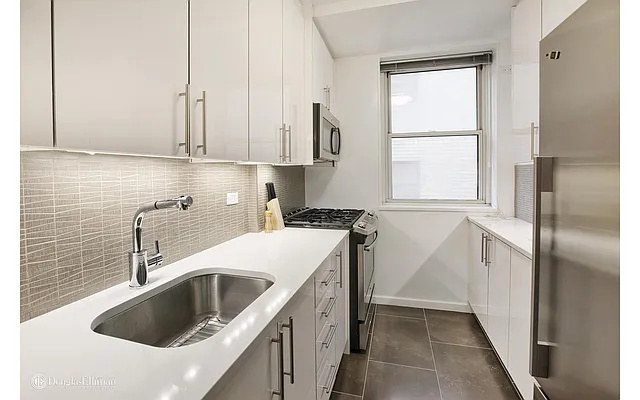 Sold by Douglas Elliman | media 3