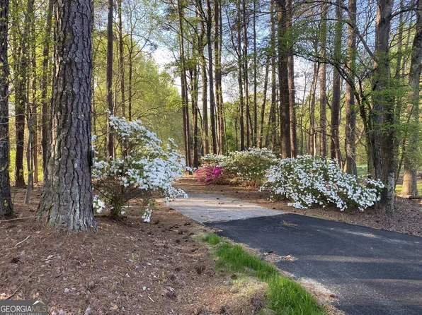 895 Sweetwater Church Rd, Douglasville, GA 30134