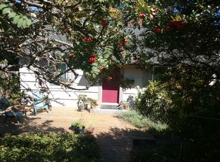 9734 34th Ave SW, Seattle, WA 98126