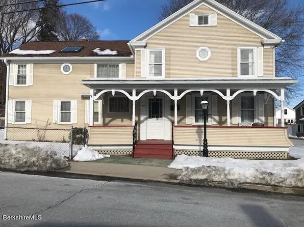 9 Elm St, Adams, MA 01220