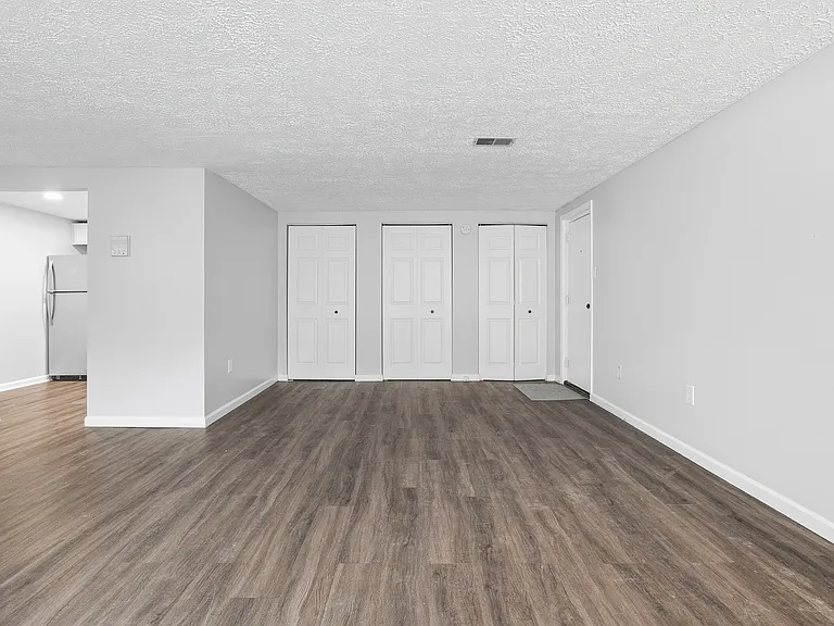 1204 Dutilh Rd #1 — Photo 5