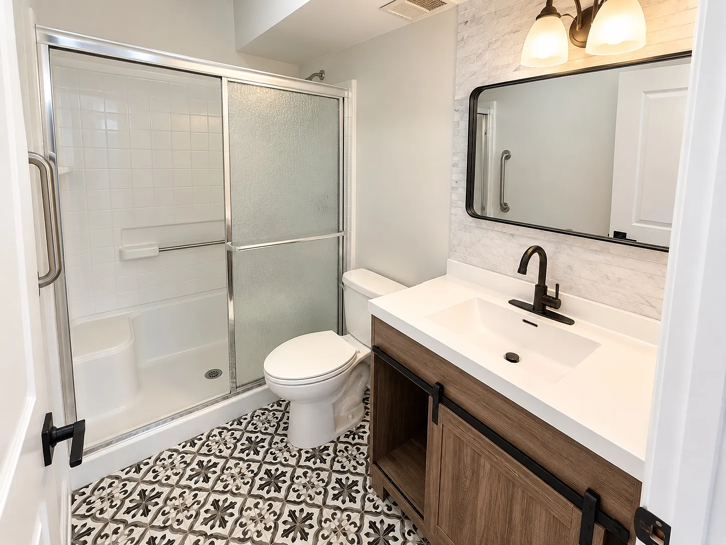 2 bed, 900 sqft, $1,950 — Photo 3
