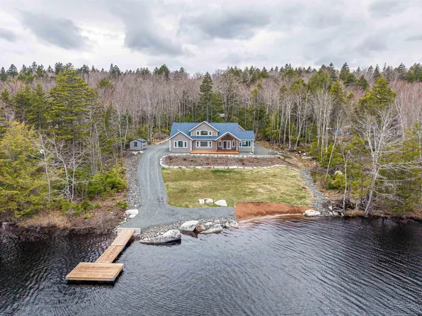 55 Chalet Dr, West Hants, NS B0N 2T0