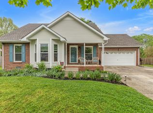 2013 Skyline Dr, Goodlettsville, TN 37072
