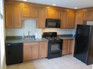 242 W 3rd St #1, Boston, MA 02127