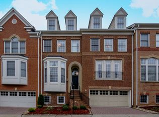 1822 Battery Park St, Vienna, VA 22182