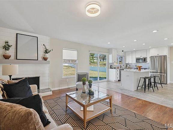 5th image of 12381 Merrick Dr