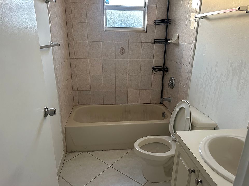 2nd image of 1-181 NW 47th Ave