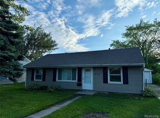 26335 Beaconsfield St, Roseville, MI