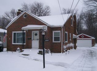 23007 Esther Ave, North Olmsted, OH