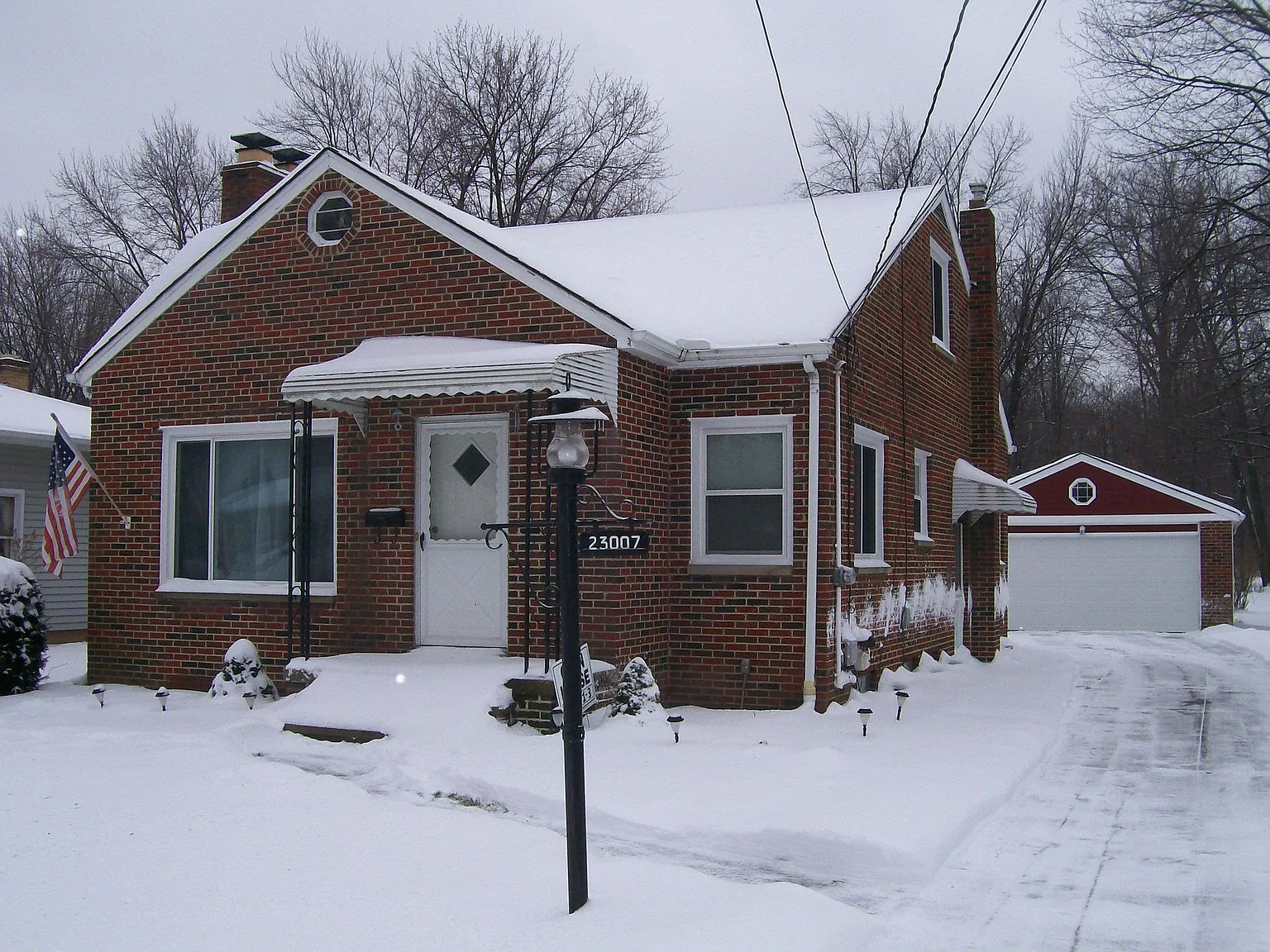 23007 Esther Ave photo 1
