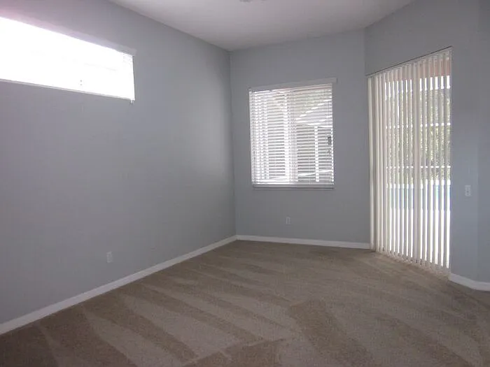 19226 Autumn Woods Ave — Photo 13