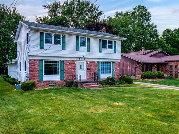 3rd image of 3112 Englewood Dr