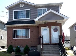 6211 Almeda Ave, Arverne, NY 11692