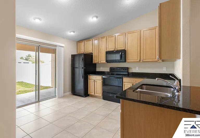 25 Louisville Dr #A — Photo 12