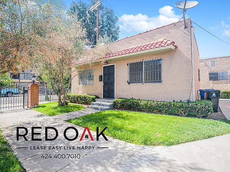 2410 La Salle Ave #2410 — Photo 17