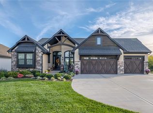 22525 W 87th Ter, Lenexa, KS 66227