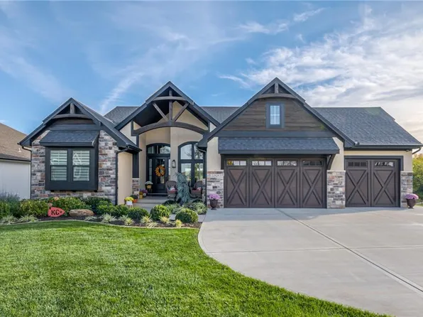 22525 W 87th Ter, Lenexa, KS 66227