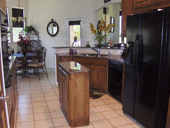 Kitchen with Granite