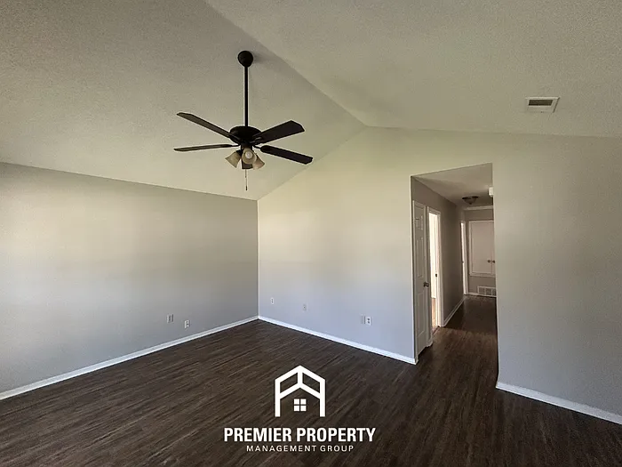 4174 Highgate Dr — Photo 3