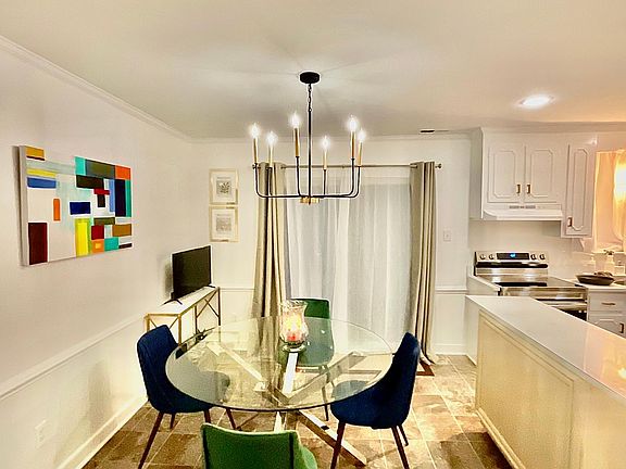 Dine in simple elegance