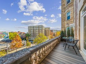 1851 Columbia Rd NW