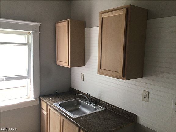 2nd image of 603 E 123rd St