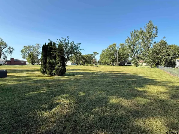 835 5th Ave, Fairmont, NE 68354