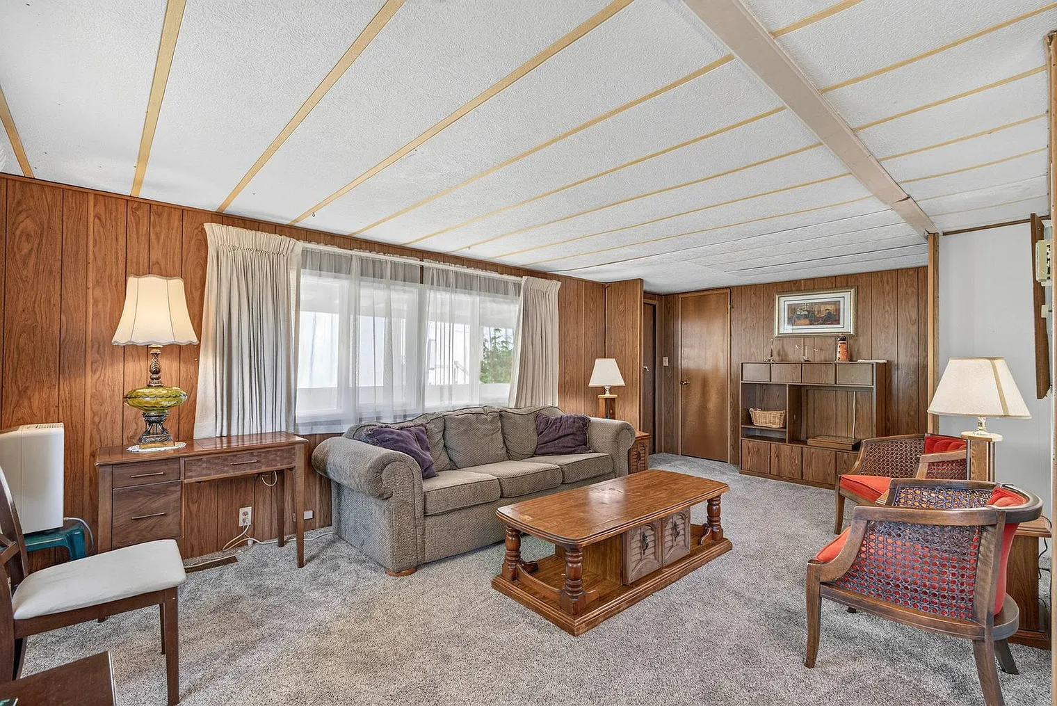 2 bed, 1.0 bath, 850 sqft, $3,496 — Photo 2