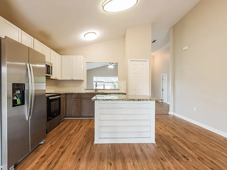 3352 Kelsey Ln — Photo 8