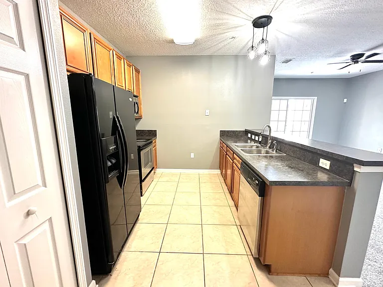 8235 Lobster Bay Ct — Photo 7