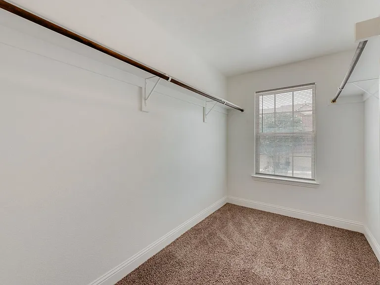 2629 Chambers Dr — Photo 12