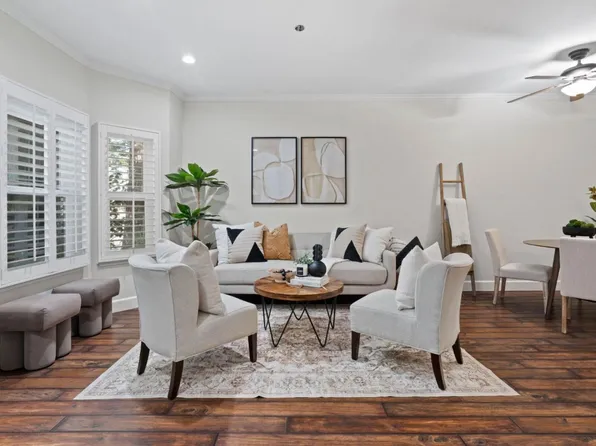 935 La Mesa Ter Unit F, Sunnyvale, CA 94086