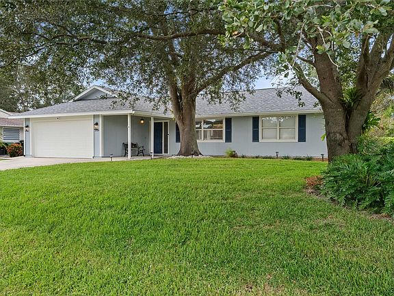 2nd image of 2526 SW Hinchman Street
