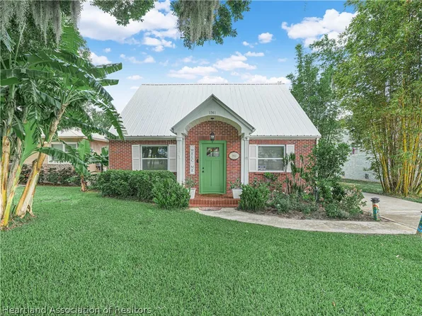 1961 Lakeview Dr, Sebring, FL 33870