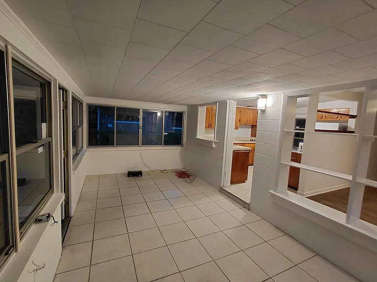 530 Byron Rd — Photo 7