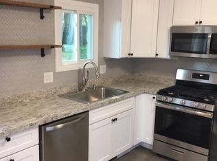 195 Valleyview Dr, Kent, OH 44240