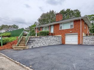 1 Roy St, Dover, NJ 07801