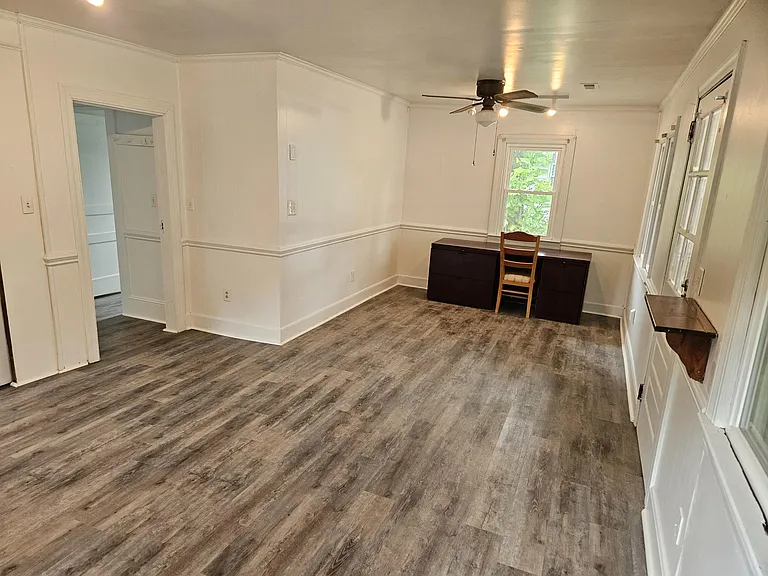 768 McDonald St — Photo 8