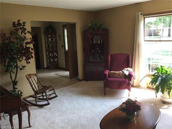 4th image of 25962 Tallwood Dr