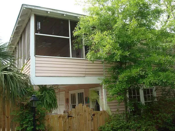 1566 Dauphin St, Mobile, AL 36604
