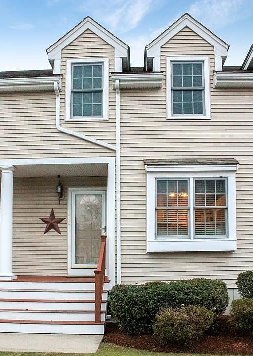 1st image of 606 Thayer St #606