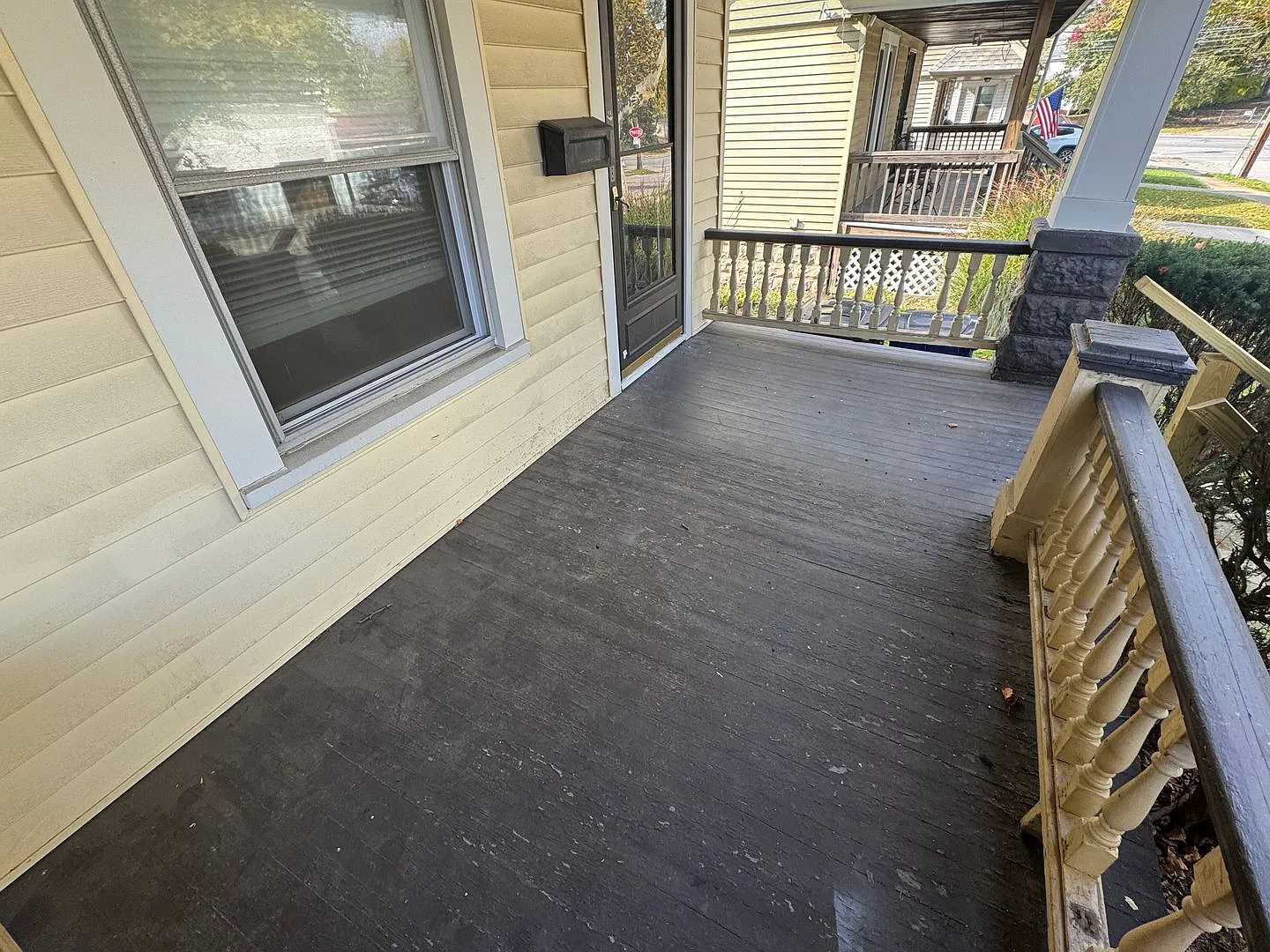 4103-4105 Cypress Ave Cleveland Oh 44109 MFH2 .T2 — Photo 2