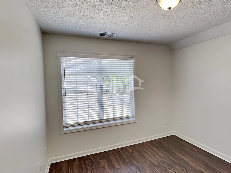 378 Moreland Cir — Photo 19