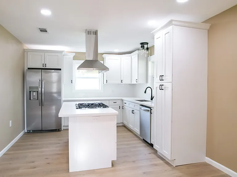 880 Avenue G — Photo 11